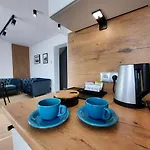Apartment Goldenapart -apartamenty Z Dwiema Sypialniami, Basen *