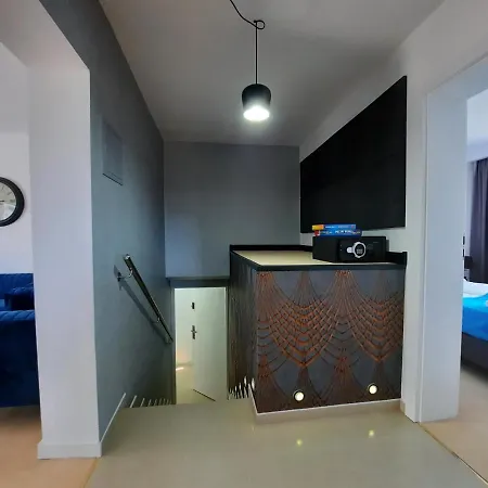 Goldenapart -apartamenty Z Dwiema Sypialniami, Basen Apartman *