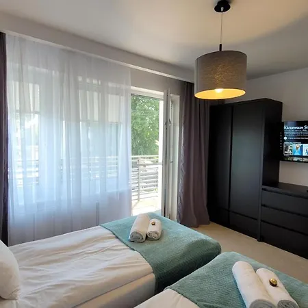 Apartman Goldenapart -apartamenty Z Dwiema Sypialniami, Basen