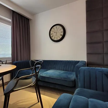 Goldenapart -apartamenty Z Dwiema Sypialniami, Basen Apartman