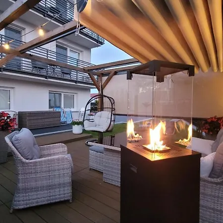 Apartman Goldenapart -apartamenty Z Dwiema Sypialniami, Basen