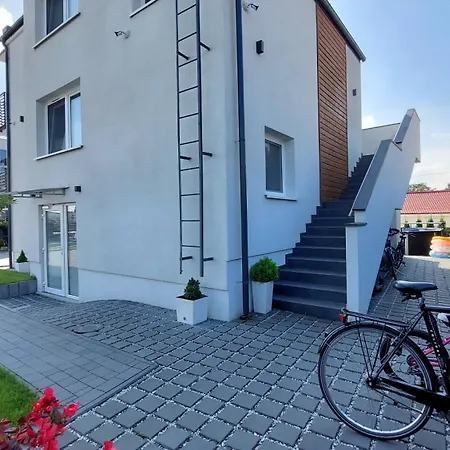 Goldenapart 2-sypialniowe - Basen & Taras- Kameralny Klimat Daire *