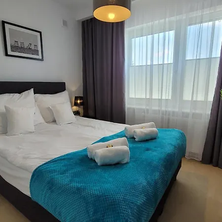 Goldenapart -apartamenty Z Dwiema Sypialniami, Basen Krynica Morska