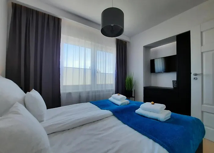 Goldenapart -apartamenty Z Dwiema Sypialniami, Basen Lägenhet