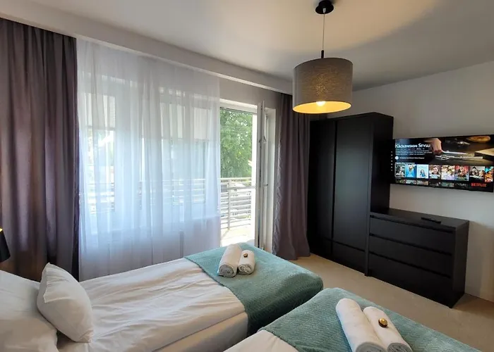 公寓 Goldenapart -apartamenty Z Dwiema Sypialniami, Basen