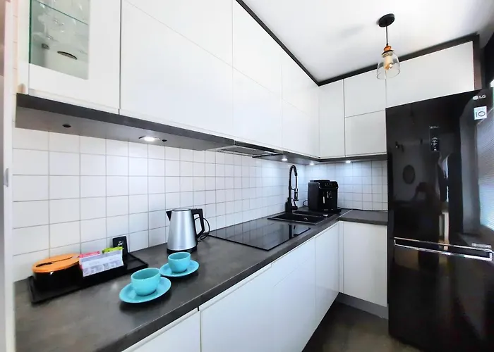 Goldenapart -apartamenty Z Dwiema Sypialniami, Basen Lägenhet