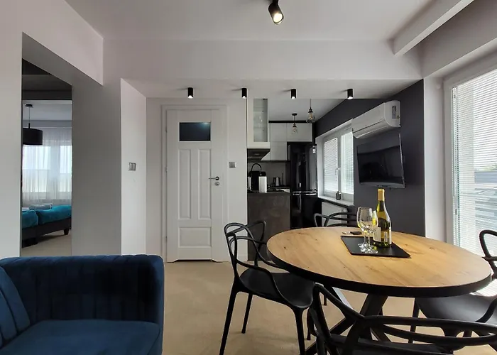 Lägenhet Goldenapart -apartamenty Z Dwiema Sypialniami, Basen